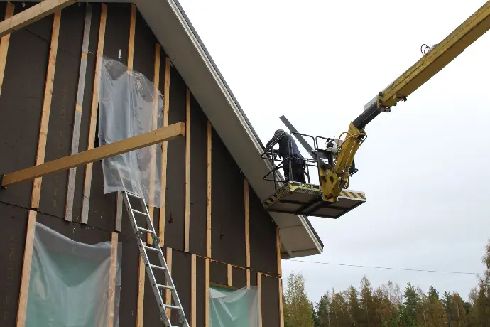 Puuha-Ari talon rakennus